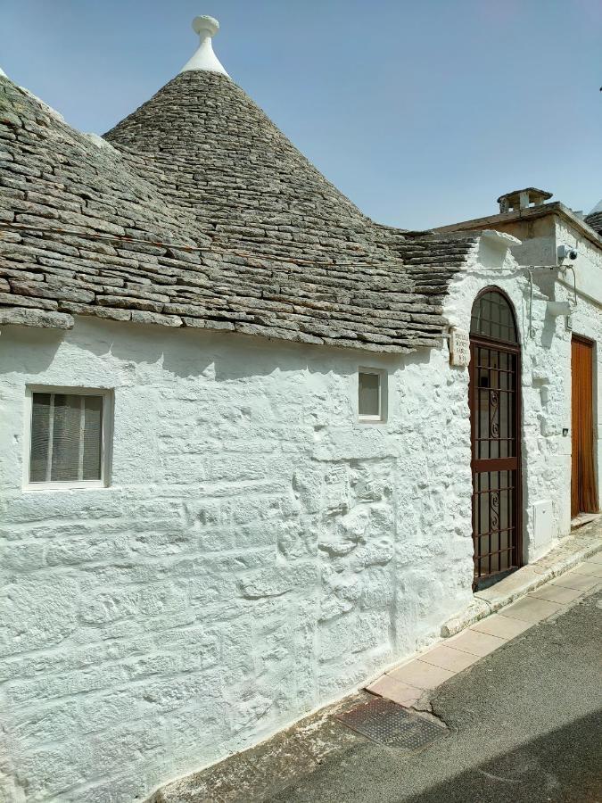 مبيت وإفطار ألبيروبيللو Trullo Monte Santo 50 المظهر الخارجي الصورة